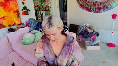 ejrabloom online show from 20, 3, 2026