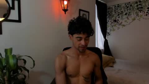 xoxo online show from 8, 1, 2025