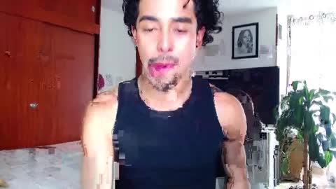 xoxo online show from 6, 4, 2026