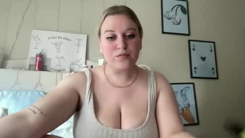 Snapshot of ekl22 chatting on 28, 5, 2026 ekl22 online show from 28, 5, 2026