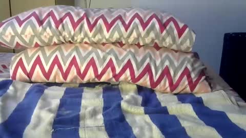 Snapshot of el_petite chatting on 9, 3, 2025 petite online show from 9, 3, 2025