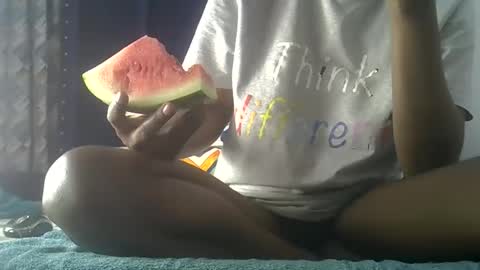 Snapshot of el_petite chatting on 1, 10, 2025 petite online show from 1, 10, 2025