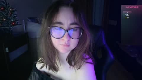 If you like it when I meow give me a thumbs up online show from 26, 12, 2024