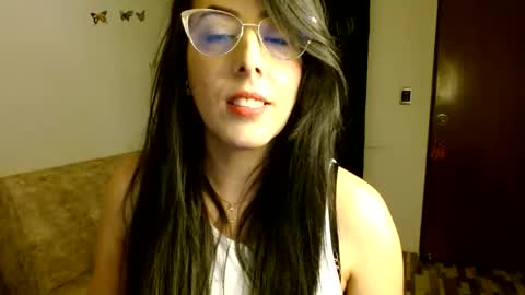 Snapshot of ela_3611 chatting on 9, 6, 2026 ela_3611 online show from 9, 6, 2026