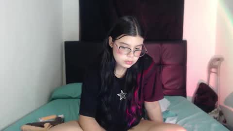 Snapshot of ela_lovely chatting on 6, 6, 2026 Ela online show from 6, 6, 2026