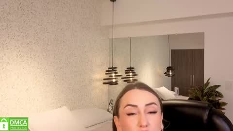 Snapshot of ela_ps chatting on 19, 9, 2025 LOREIN online show from 19, 9, 2025