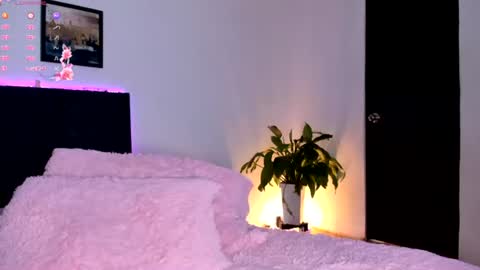 Snapshot of elaia_franc chatting on 28, 7, 2026 Elaia franco online show from 28, 7, 2026