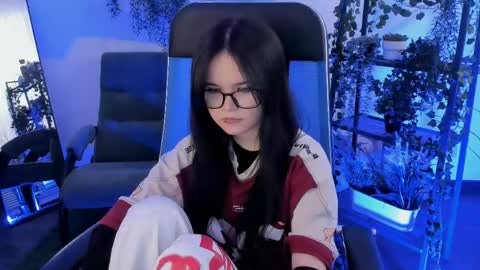 Snapshot of elainebeness chatting on 27, 5, 2026 Your sweet girl online show from 27, 5, 2026