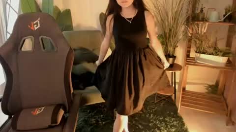Snapshot of elainebeness chatting on 14, 7, 2026 Your sweet girl online show from 14, 7, 2026