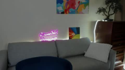Elani online show from 28, 4, 2026