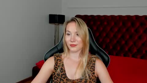 elaravoltage online show from 28, 7, 2026