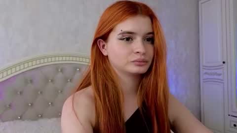 Snapshot of elariscrowe chatting on 13, 6, 2026 elariscrowe online show from 13, 6, 2026
