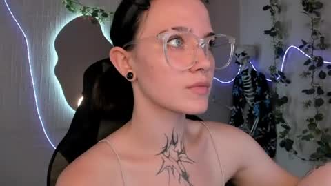 elastikiss online show from 22, 6, 2026