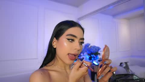 Elasummeer online show from 4, 2, 2025