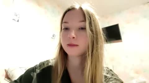 Snapshot of elaynecinco chatting on 20, 2, 2026 MIa online show from 20, 2, 2026