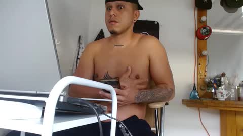 Snapshot of elbarbero21 chatting on 2, 11, 2025 elbarbero21 online show from 2, 11, 2025