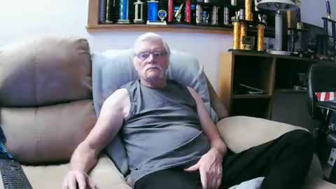 Elcamino83 online show from 19, 2, 2025