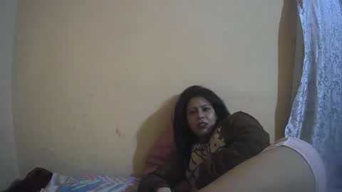 Isabella online show from 25, 9, 2025