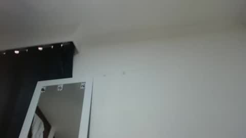 Snapshot of electraweb_09 chatting on 22, 10, 2025 electraweb_09 online show from 22, 10, 2025