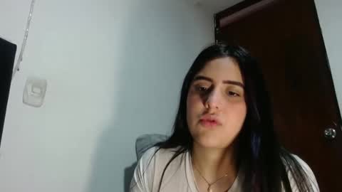 Snapshot of electraweb_09 chatting on 23, 10, 2025 electraweb_09 online show from 23, 10, 2025