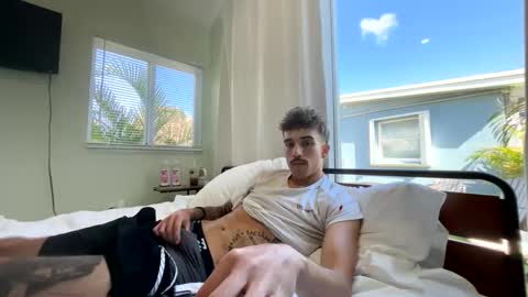 Snapshot of electron448 chatting on 21, 10, 2025 electron448 online show from 21, 10, 2025