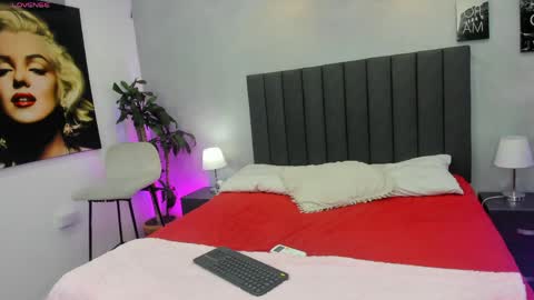 Snapshot of elektra_payton chatting on 6, 4, 2026 Elektra Payton online show from 6, 4, 2026