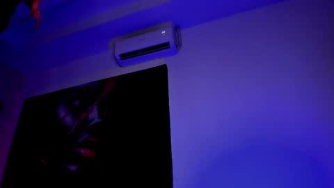 Snapshot of elektra_raven chatting on 8, 11, 2025 elektra_raven online show from 8, 11, 2025