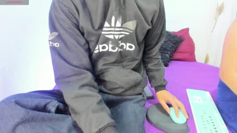 Elena  Derek online show from 29, 12, 2024