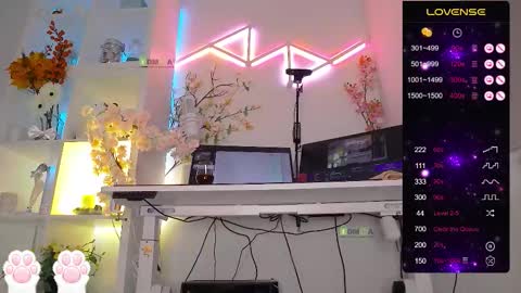 Elena online show from 18, 10, 2025