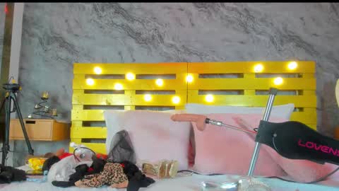 Elena online show from 14, 2, 2025