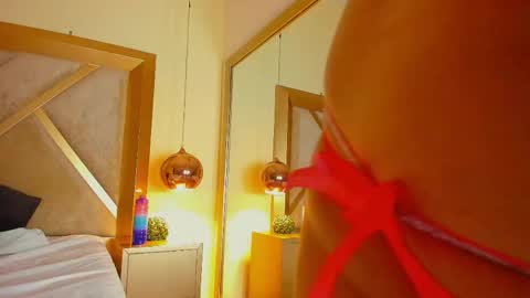 Elena Watsonn online show from 9, 4, 2026