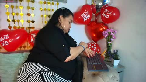 Snapshot of elenna_boobs_ chatting on 10, 9, 2025 elenna_boobs_ online show from 10, 9, 2025