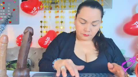 Snapshot of elenna_boobs_ chatting on 12, 9, 2025 elenna_boobs_ online show from 12, 9, 2025