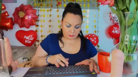 Snapshot of elenna_boobs_ chatting on 19, 9, 2025 elenna_boobs_ online show from 19, 9, 2025