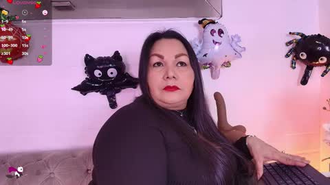 Snapshot of elenna_boobs_ chatting on 14, 10, 2025 elenna_boobs_ online show from 14, 10, 2025