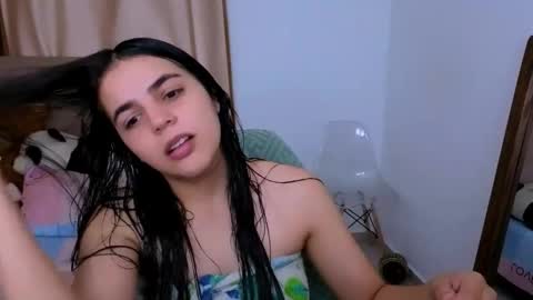Snapshot of elenna_hotx chatting on 20, 12, 2025 agnes online show from 20, 12, 2025