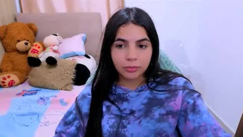 Snapshot of elenna_hotx chatting on 2, 2, 2026 agnes online show from 2, 2, 2026