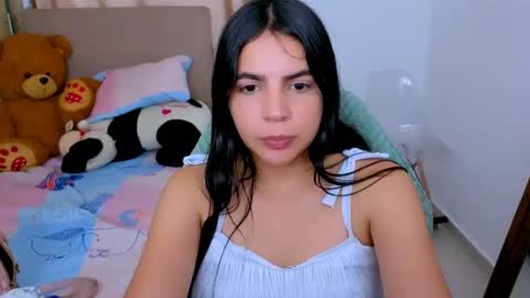 Snapshot of elenna_hotx chatting on 3, 2, 2026 agnes online show from 3, 2, 2026