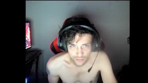 Snapshot of elephantrunkman chatting on 5, 1, 2025 elephantrunkman online show from 5, 1, 2025