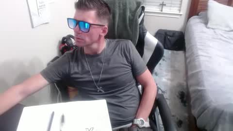 Walker online show from 2, 10, 2025