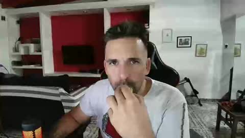 Snapshot of elfetas chatting on 4, 1, 2025 elfetas online show from 4, 1, 2025