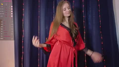 elfieeva1 online show from 15, 4, 2026