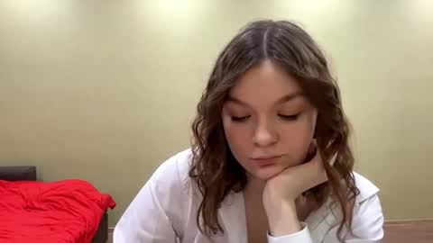 Mila online show from 12, 3, 2026