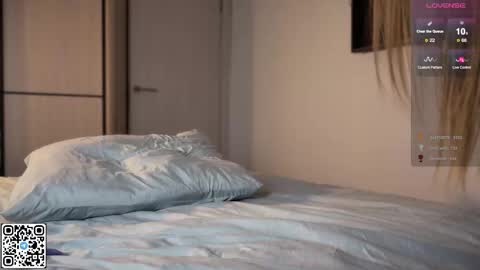 Elizabeth Lizi online show from 24, 11, 2025