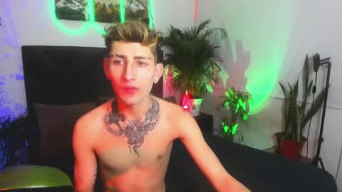 Snapshot of eliann_adam chatting on 10, 4, 2026 eliann_adam online show from 10, 4, 2026