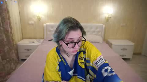 Snapshot of eliarose chatting on 4, 2, 2026 Luna online show from 4, 2, 2026