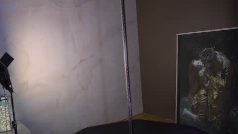 Ellie online show from 11, 4, 2026