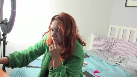 elifgirasol online show from 25, 1, 2025