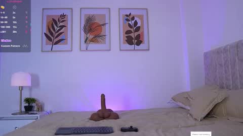 E L I I Z A B E T H   online show from 30, 11, 2025