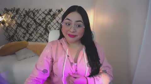 Elina  online show from 23, 2, 2026